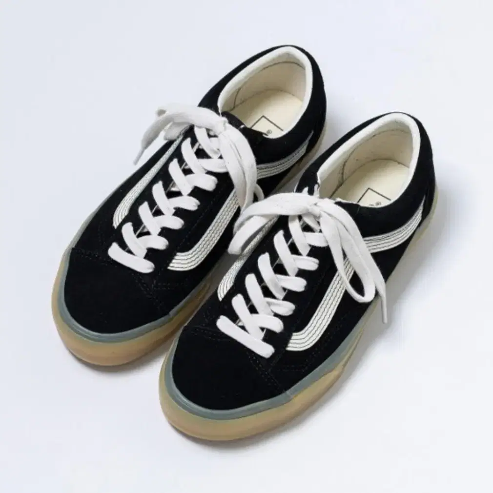 (새제품) VANS 반스 스타일36 더블라이트팩