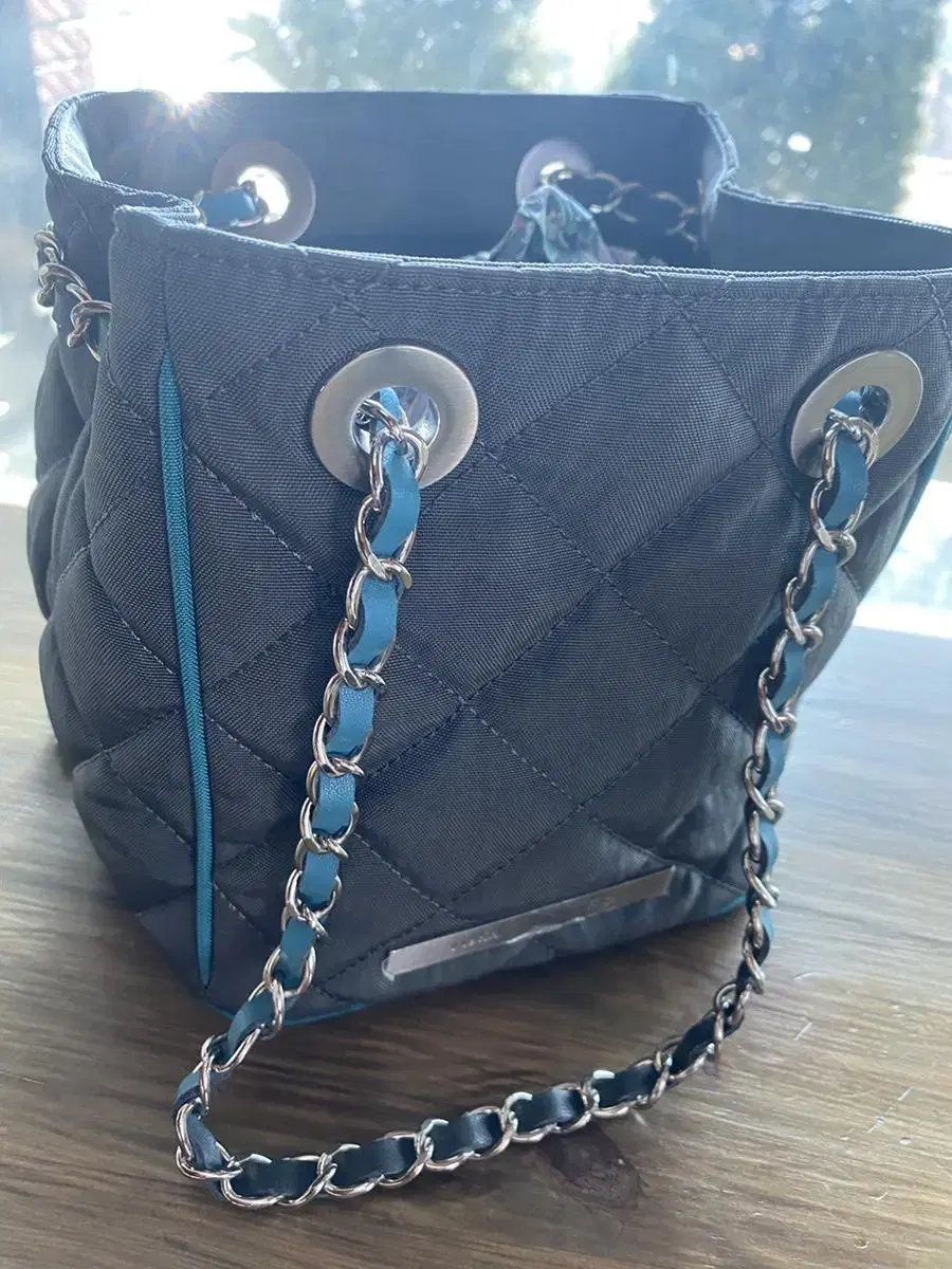 Matengkim Bucket Bag