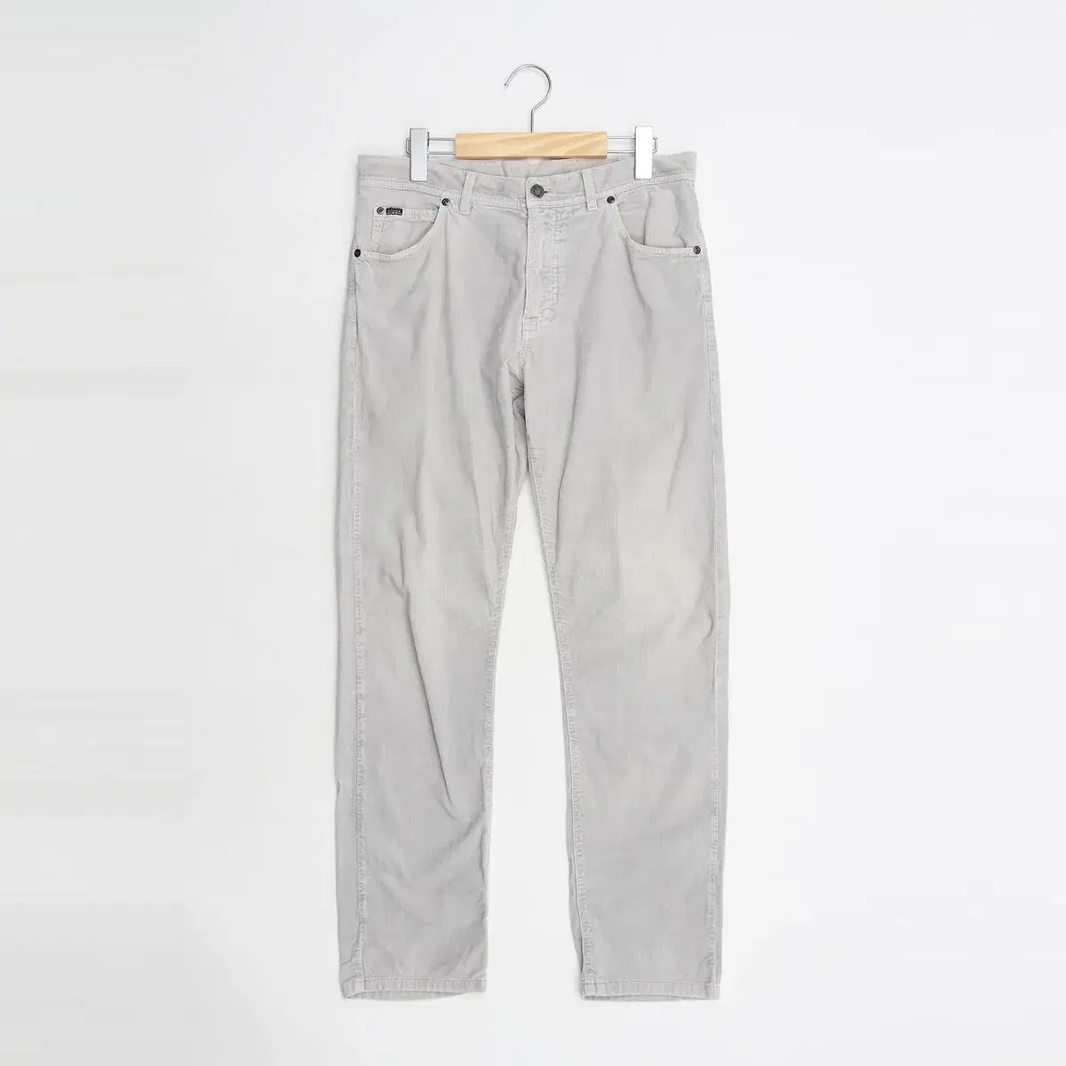 95 Tom Ford Intermittent Corduroy Trousers PR205