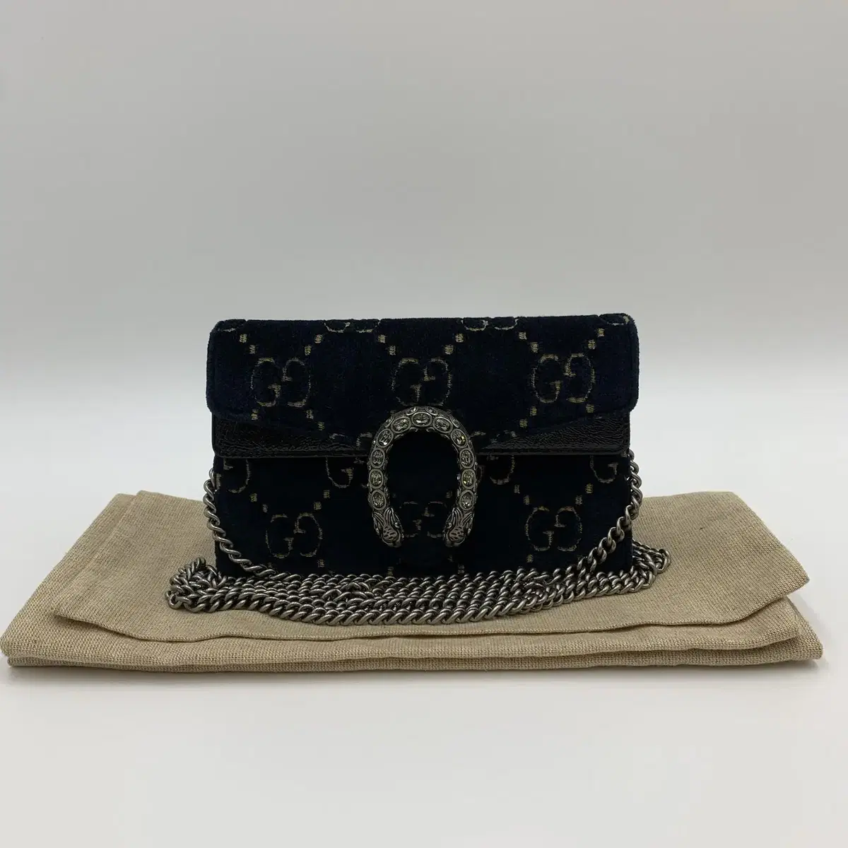 Gucci Dionysus velvet chain shoulder bag