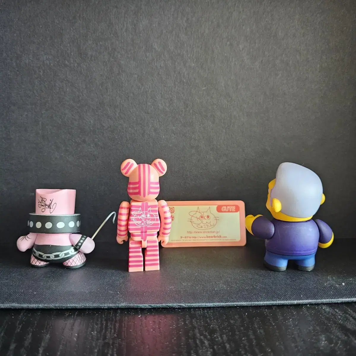 잠시50%세일/Kidrobot spray paint figures