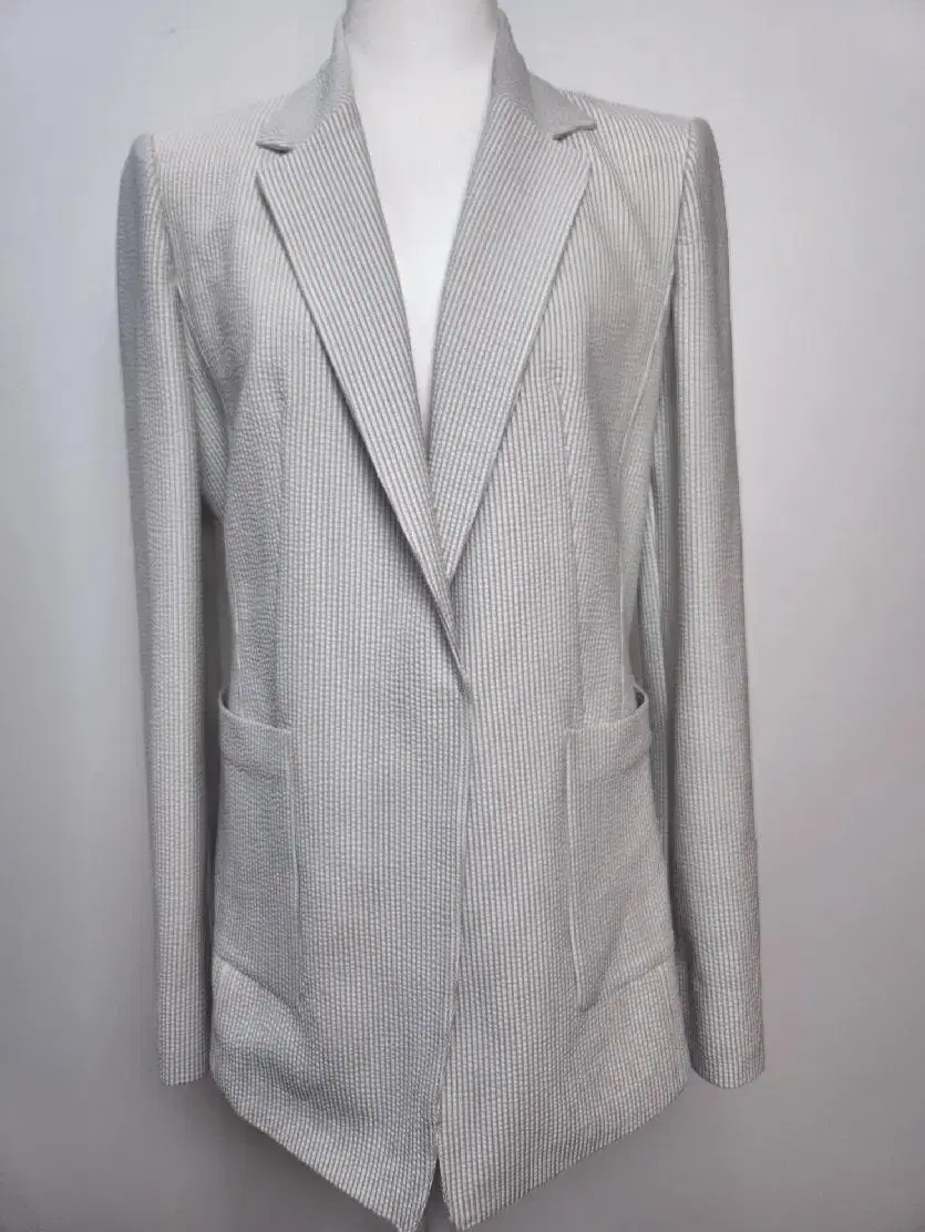 IZZAT BABA Ivory blazer