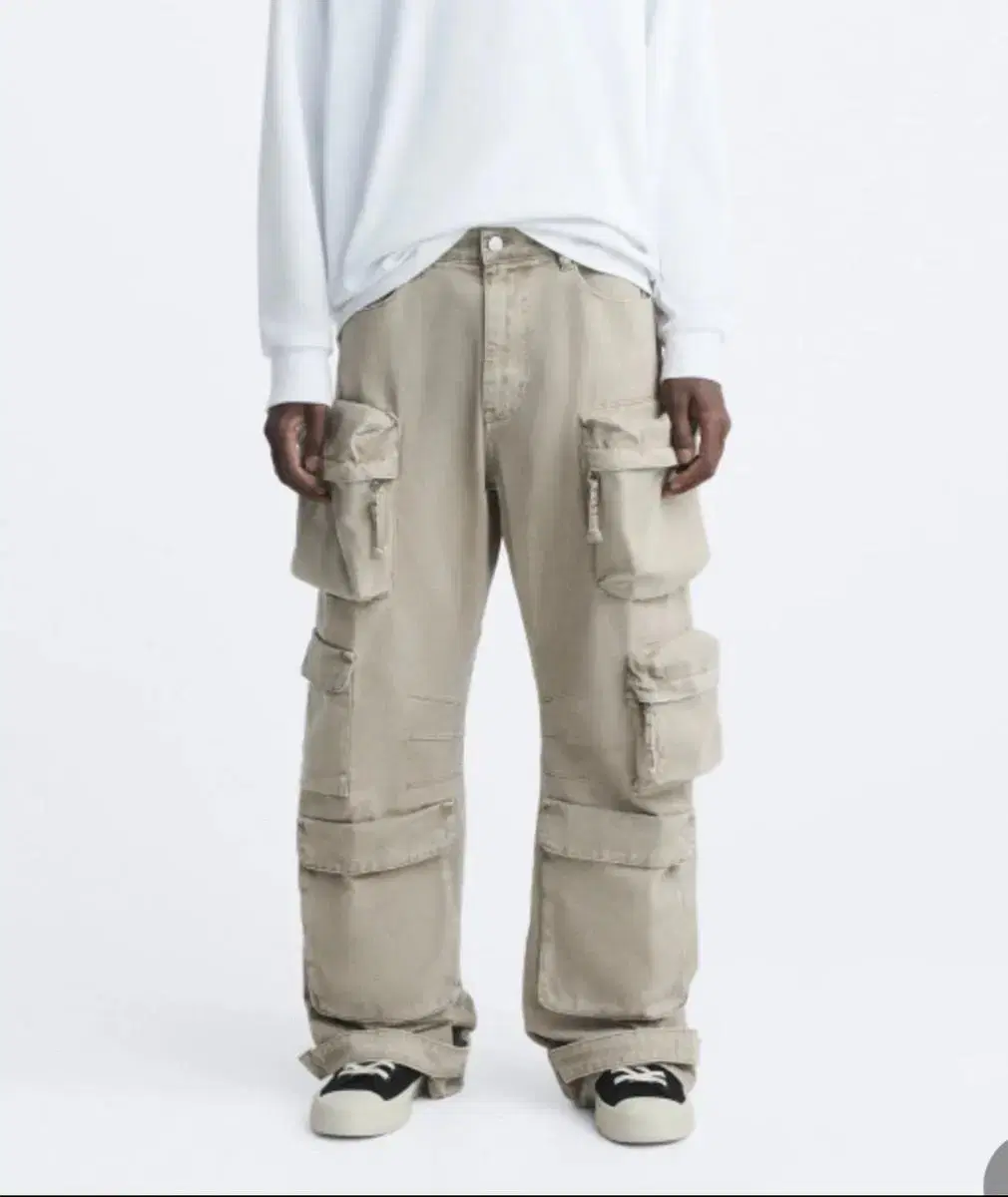 Zara Cargo Trousers Relaxed Cargo 32 Beige