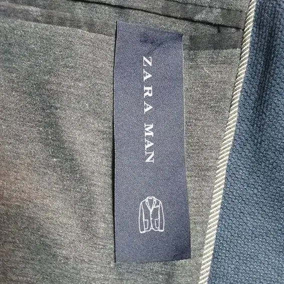 ZARA MAN 블레이저 100 (미착용 새상품)