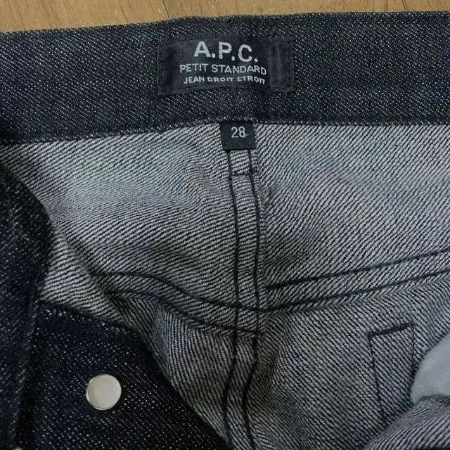 a.p.c standard jean 흑청(28)