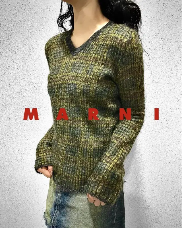 MARNI 마르니 2023-24FW 키드 모헤어 브이넥 니트 스웨터