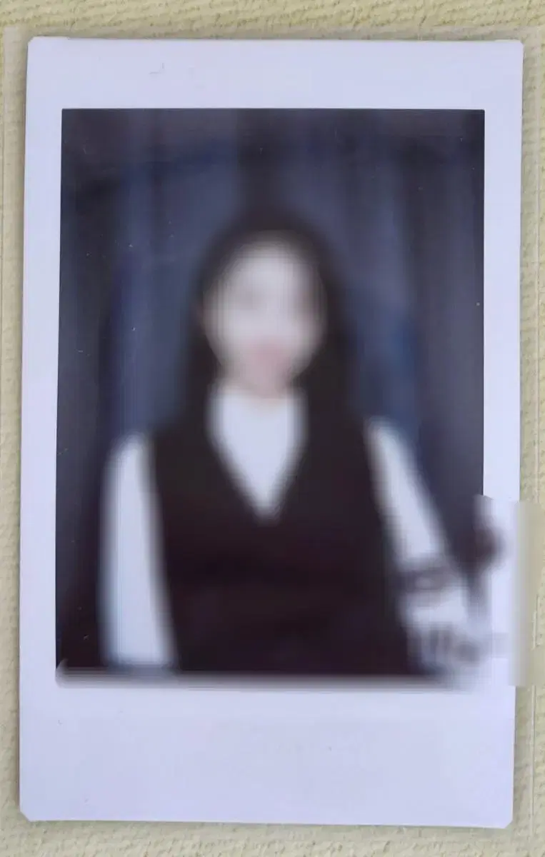 class:y won jimin sign polaroid sign polaroid