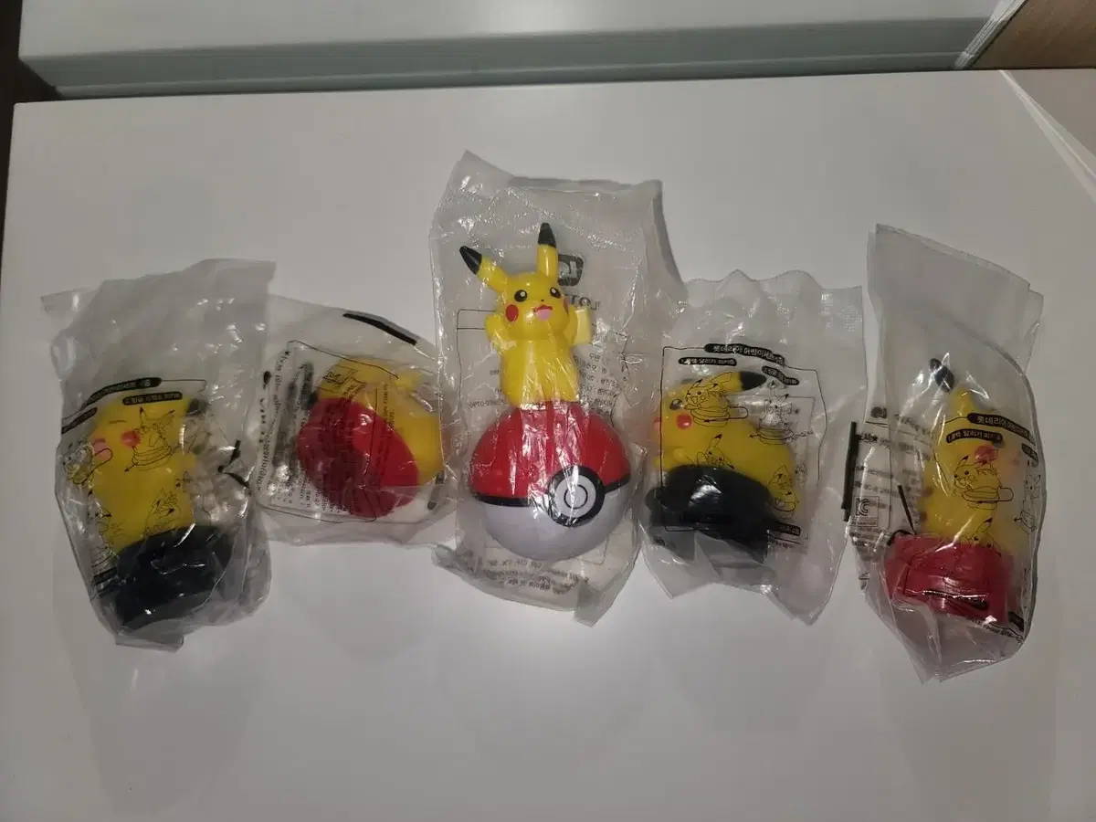 Loteria Pokémon toys (2015-2016)Pikachu