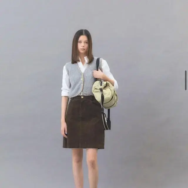 스무스무드 Le Pain Brown Corduroy Skirt