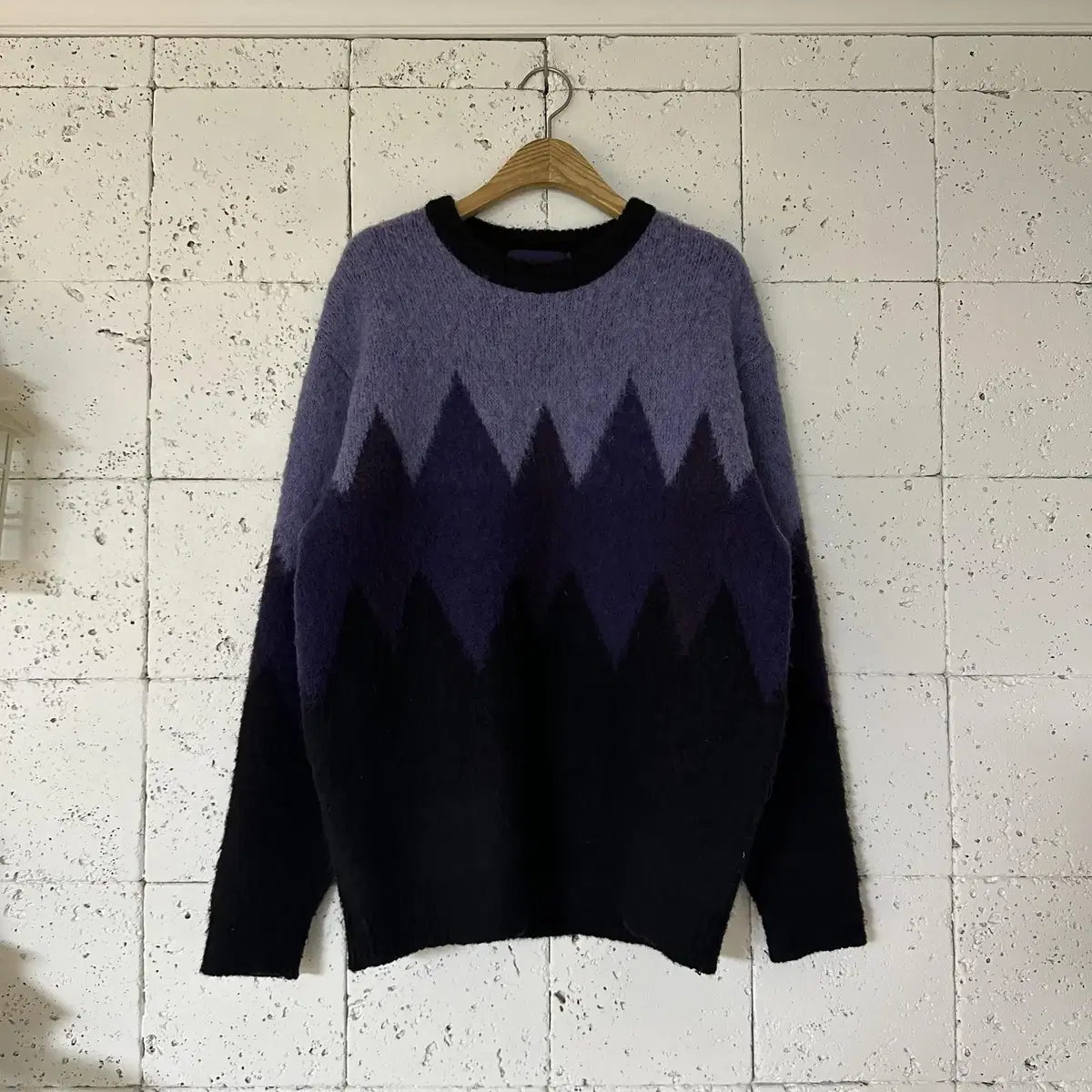 S Bisloe Argyle Knit