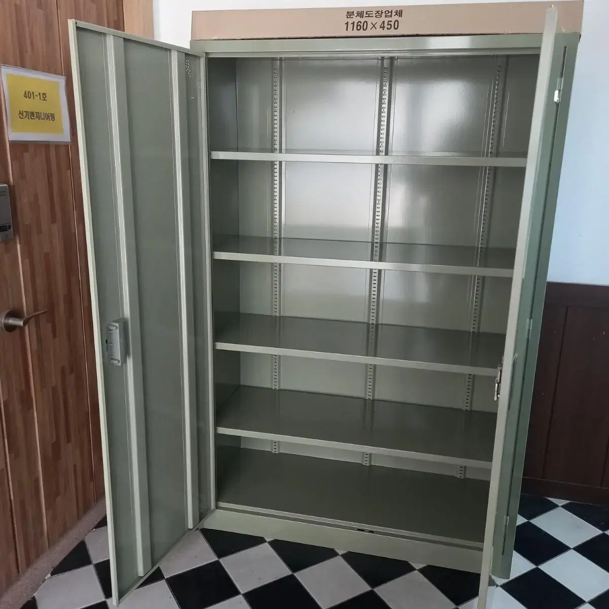 Iron cabinet,Iron glass cabinet,Iron wardrobe,Iron storage cabinet,Iron display cabinet,Iron object cabinet