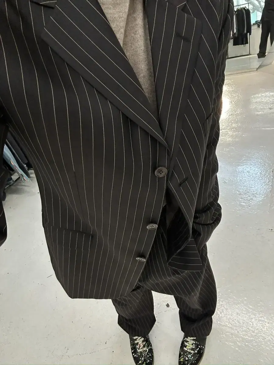 Three-button blazer in suckerberry stripe overfit