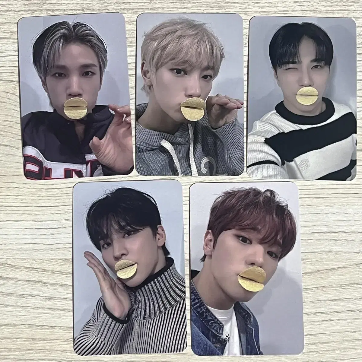 Vanner jump up unreleased photocard potato chip duck ver WTS