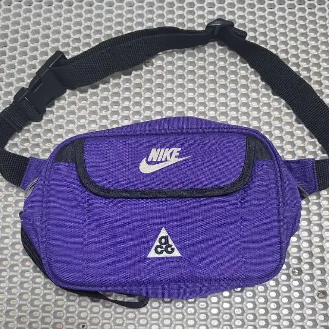 NIKE ACG 90'S 웨이스트 2웨이백