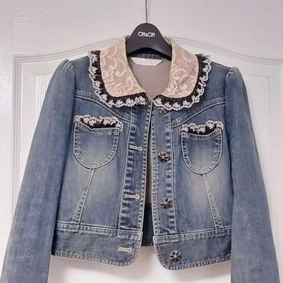 (상태A급) Anacapri Lace Jeans Jacket M(165) BOM Gaeul Girlfriend Look Dey