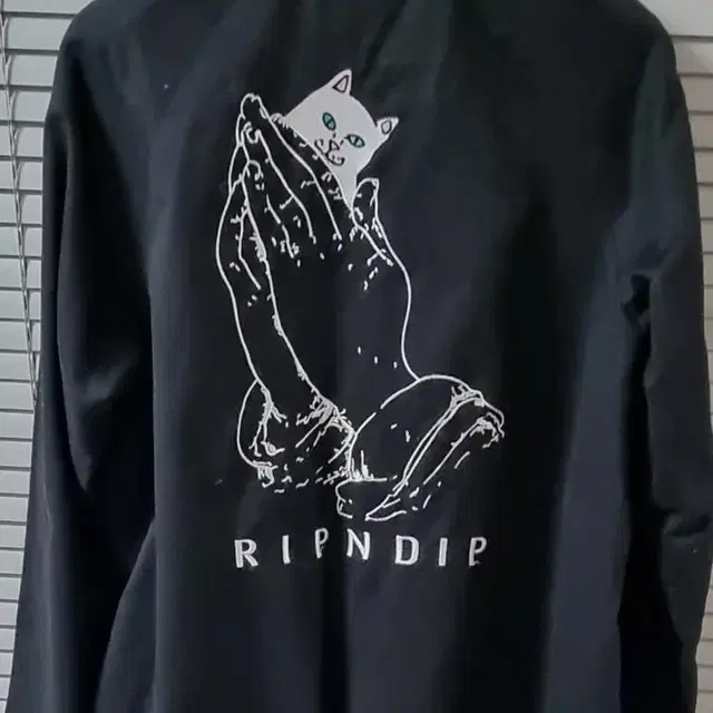 정품 립앤딥 RIPNDIP 고양이캐릭터 자켓