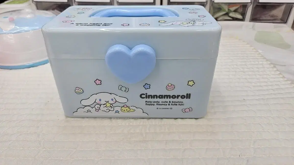 Cinnamon Roll Storage