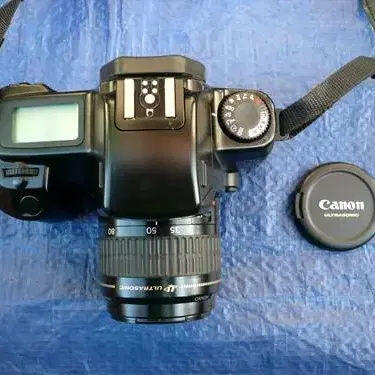 CANON EOS 1000S 필림카메라