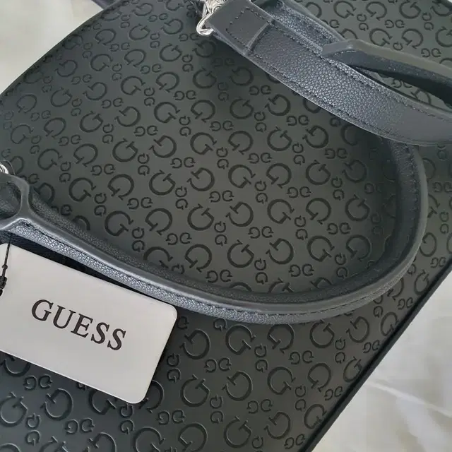 게스GUESS 새정품 가방