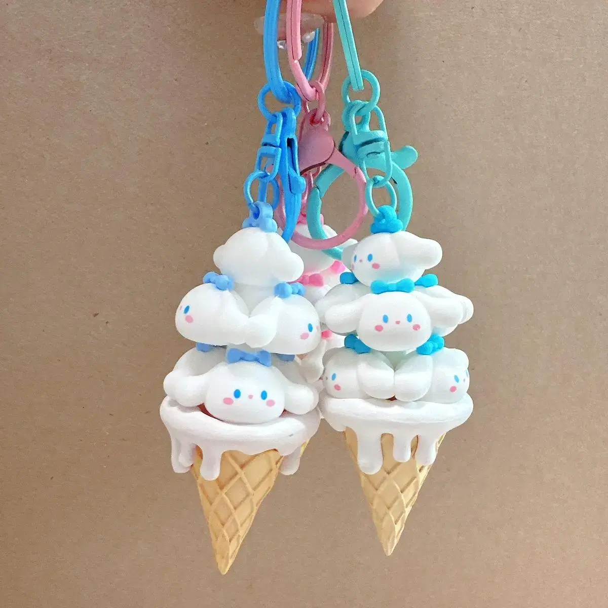 Sinamorol ice cream keyring