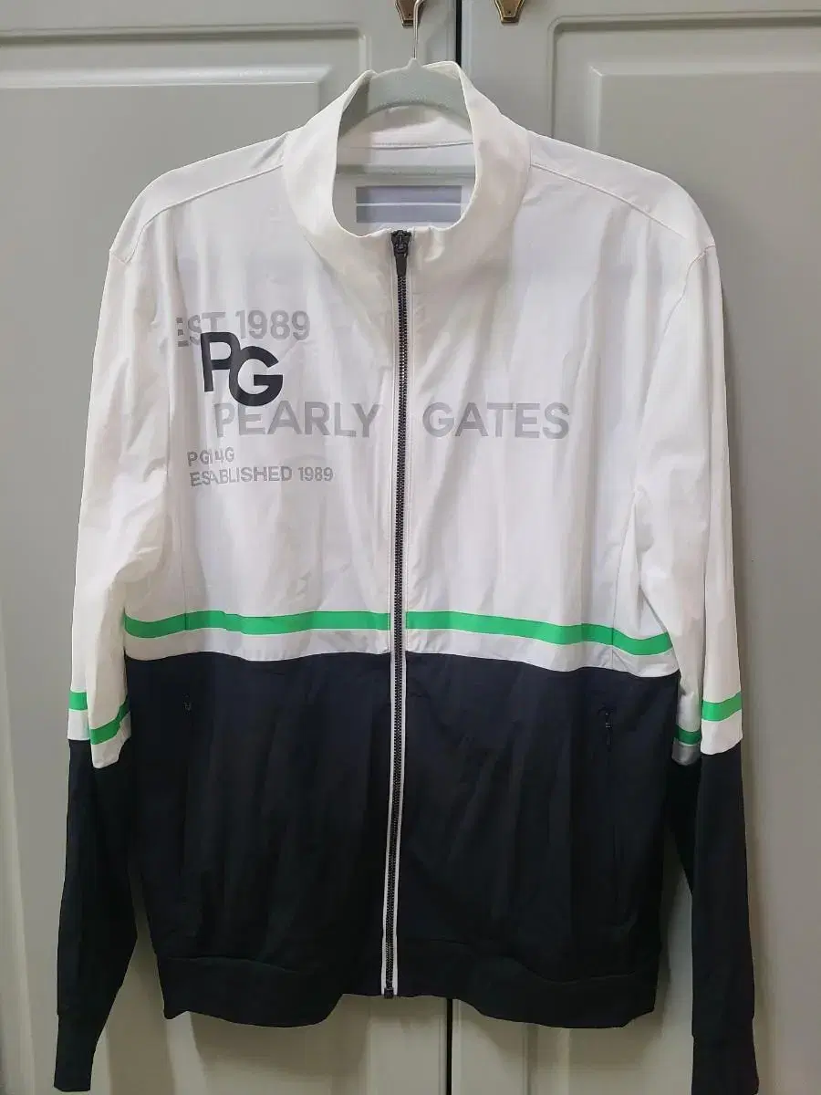 ParisGatesGenuine men's jumper
