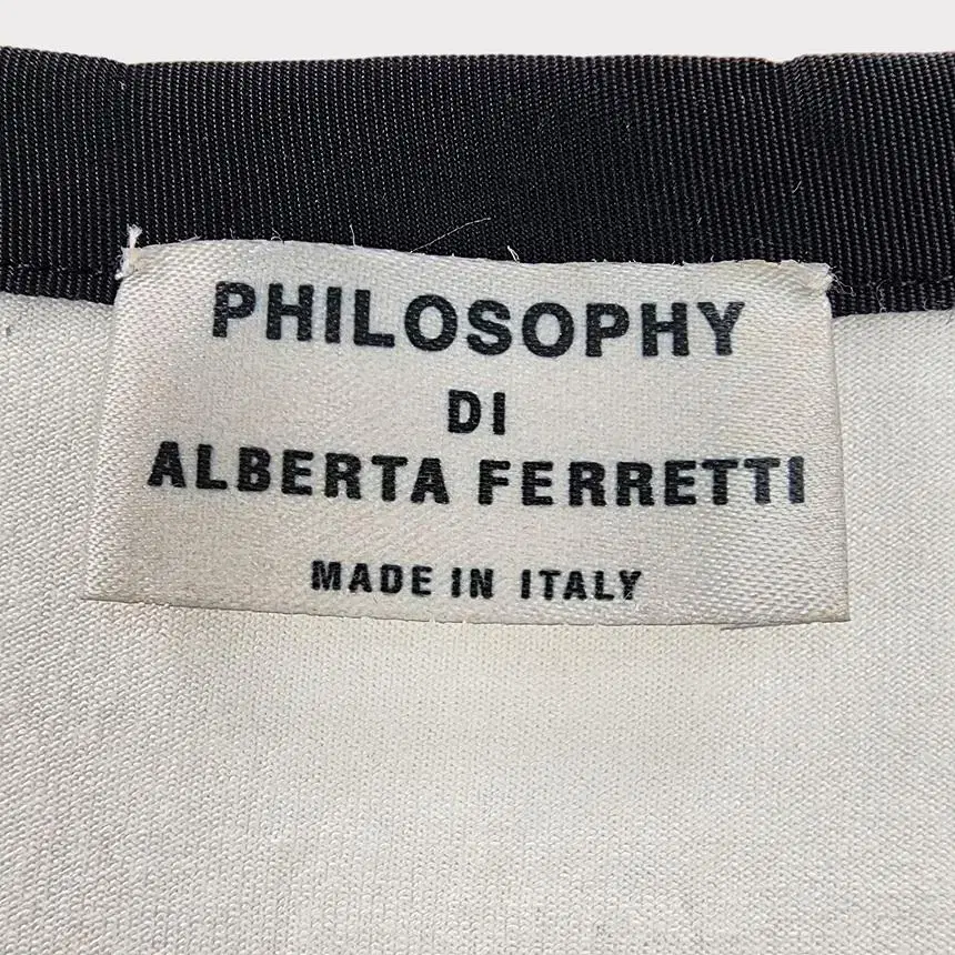 [85] Alberta Ferretti 알베르타 페레티 정품 장식 티셔츠