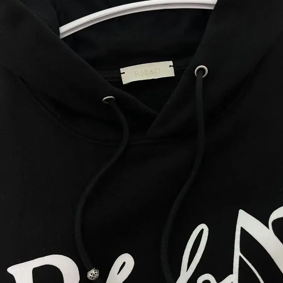 루바티 Lettering Logo HOOD (BLACK)