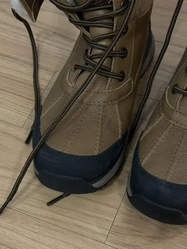 어그 여성 신발 UGG Adirondack III 가죽 스웨이드 겨울