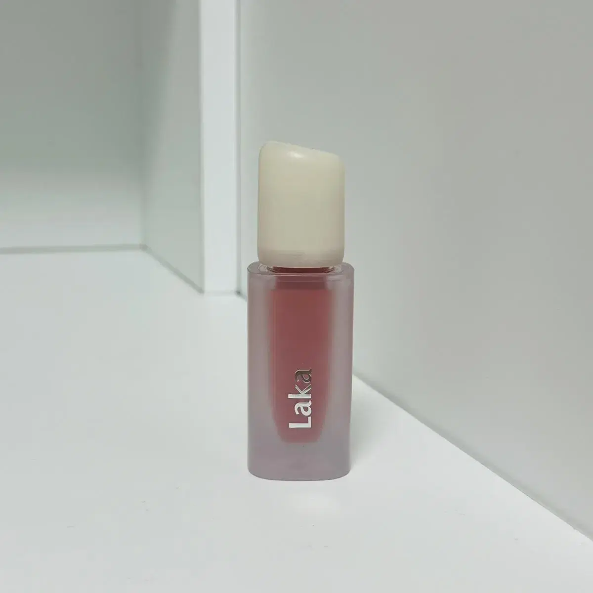 I am selling Rakka Tint (207 doors) (used 2 times)