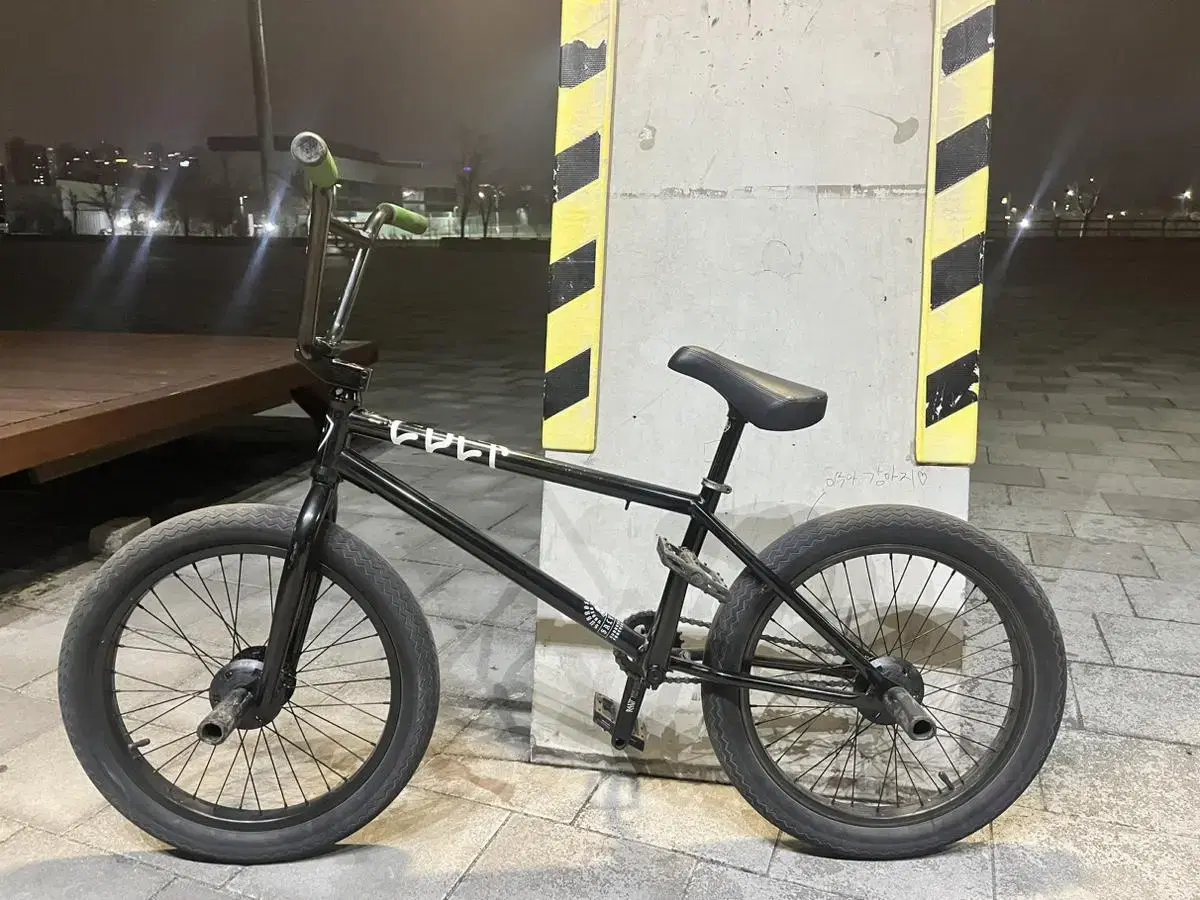 서브로사 살바도르  bmx픽시,bmx대차