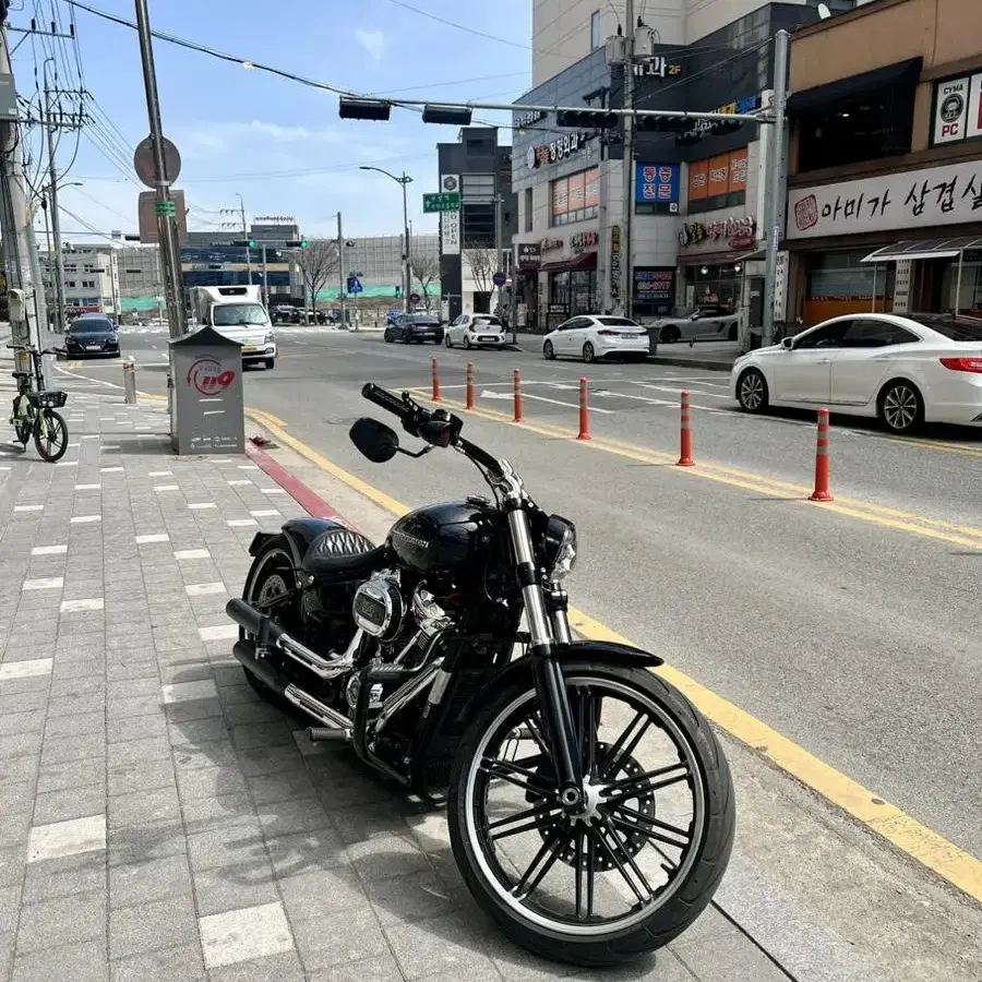 (11월 타이어 오일 교체)20년식 할리데이비슨 브레이크아웃 114 커스