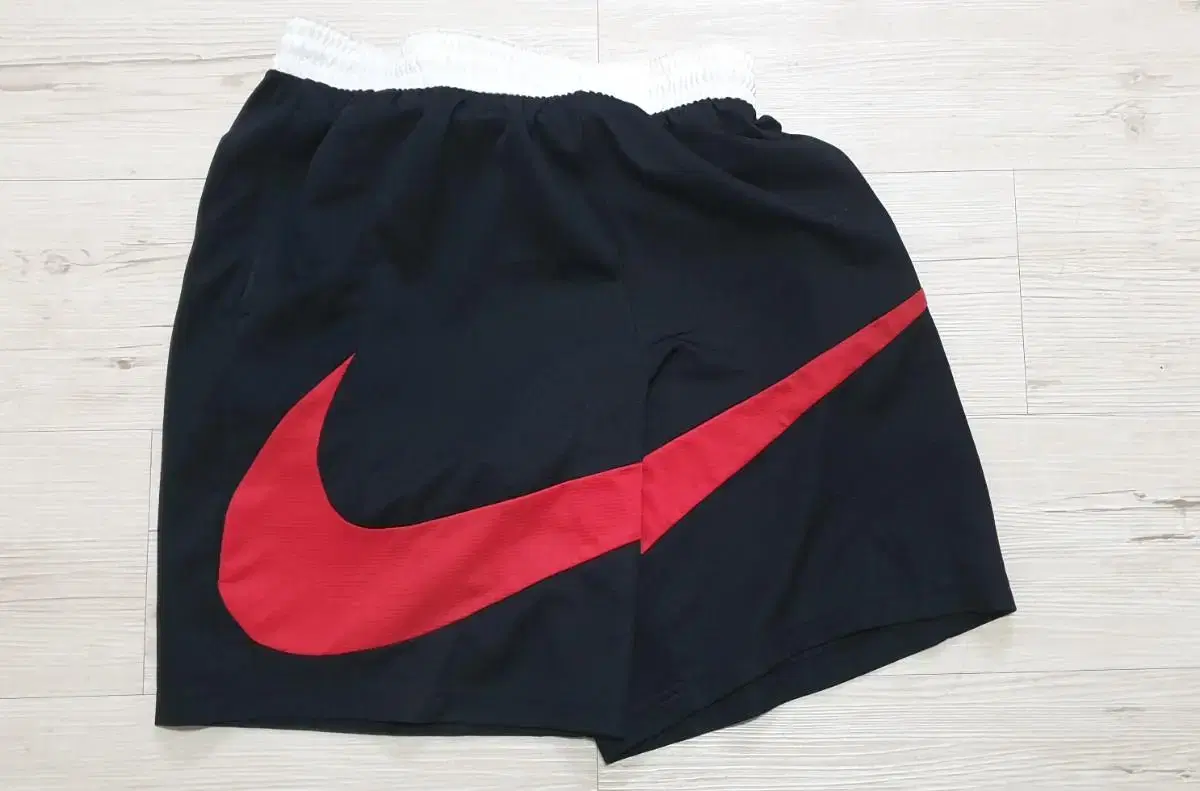 Nike Bixousi vahn sells