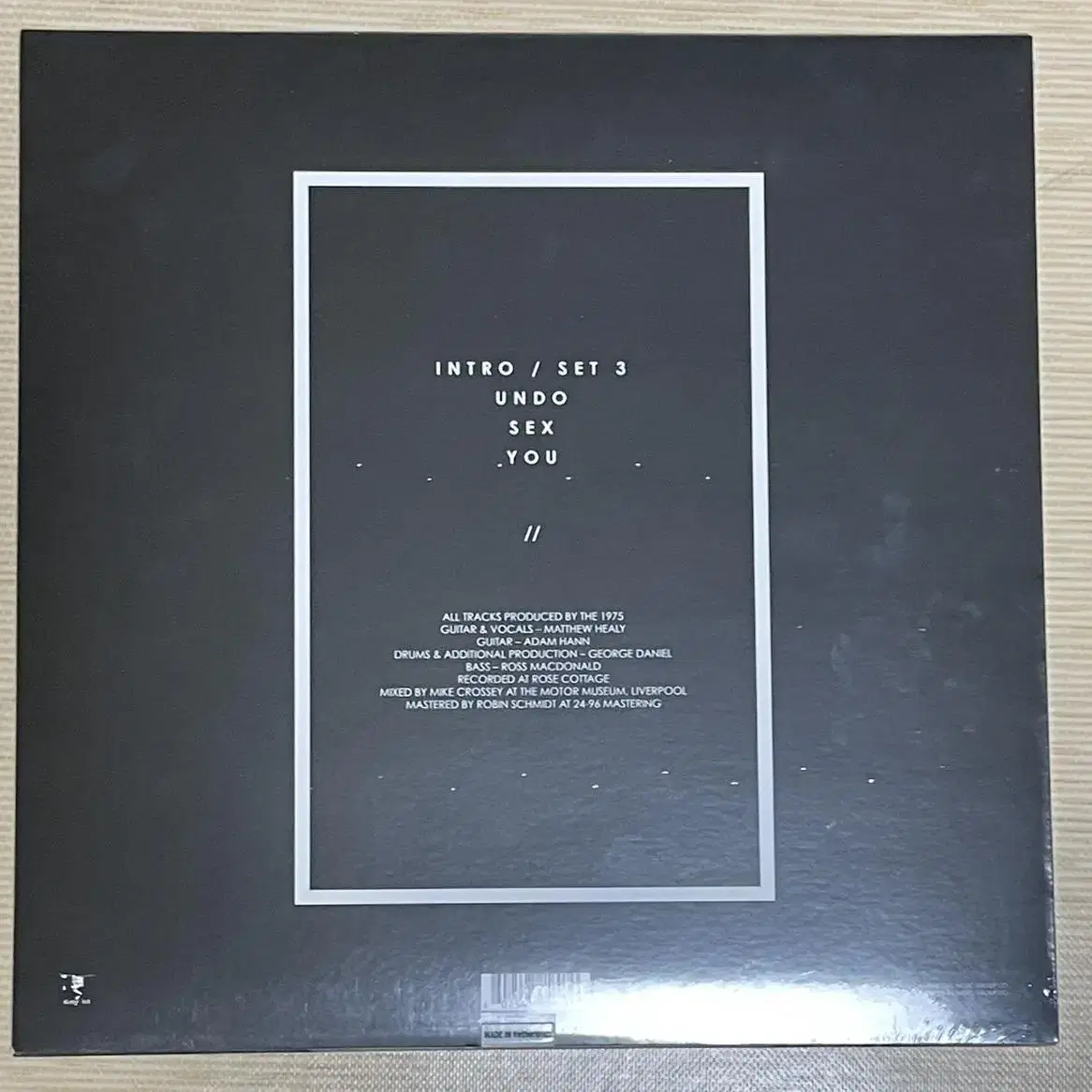 the 1975 - sex LP 더 일구칠오 엘피