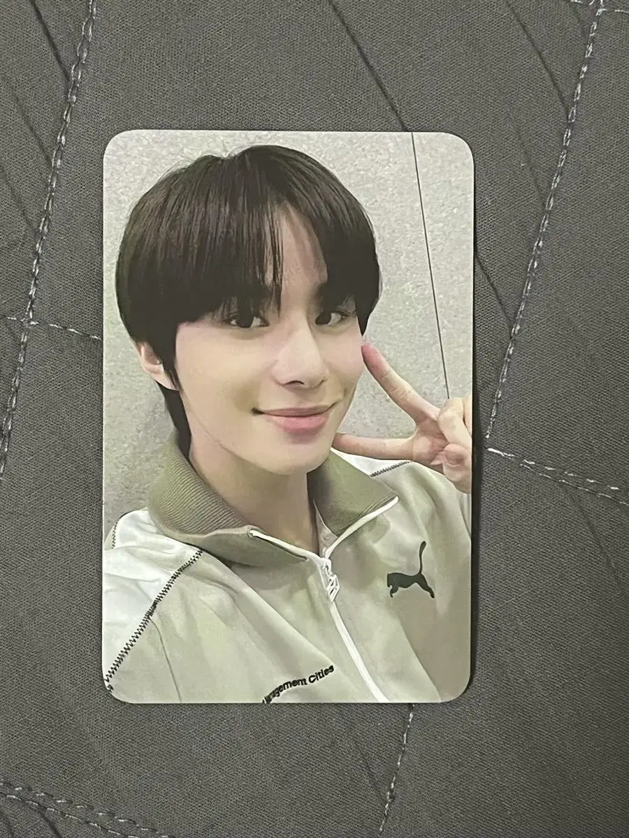 jungwoo unreleased photocard photocard winter album be there for me wts