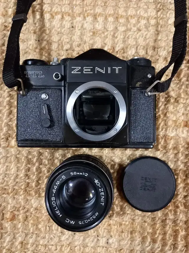 ZENIT TTL 필림카메라