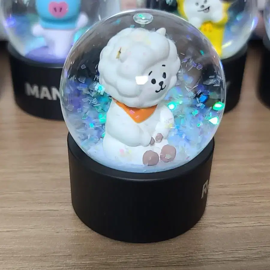 방탄소년단 BT21 워터볼