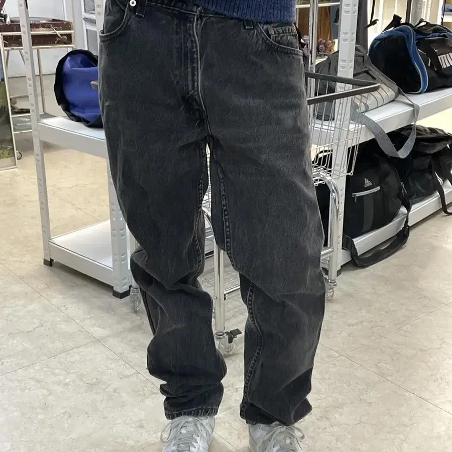 90's USA Levi's 550 Ralexed Fit Tapered