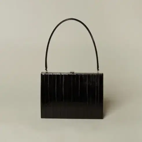 Flor 플로르가방 모나 프레임백 Mona Frame Bag EEL하객룩