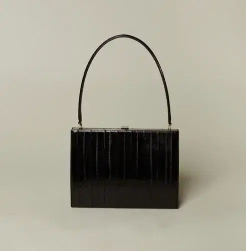 Flor 플로르가방 모나 프레임백 Mona Frame Bag EEL하객룩