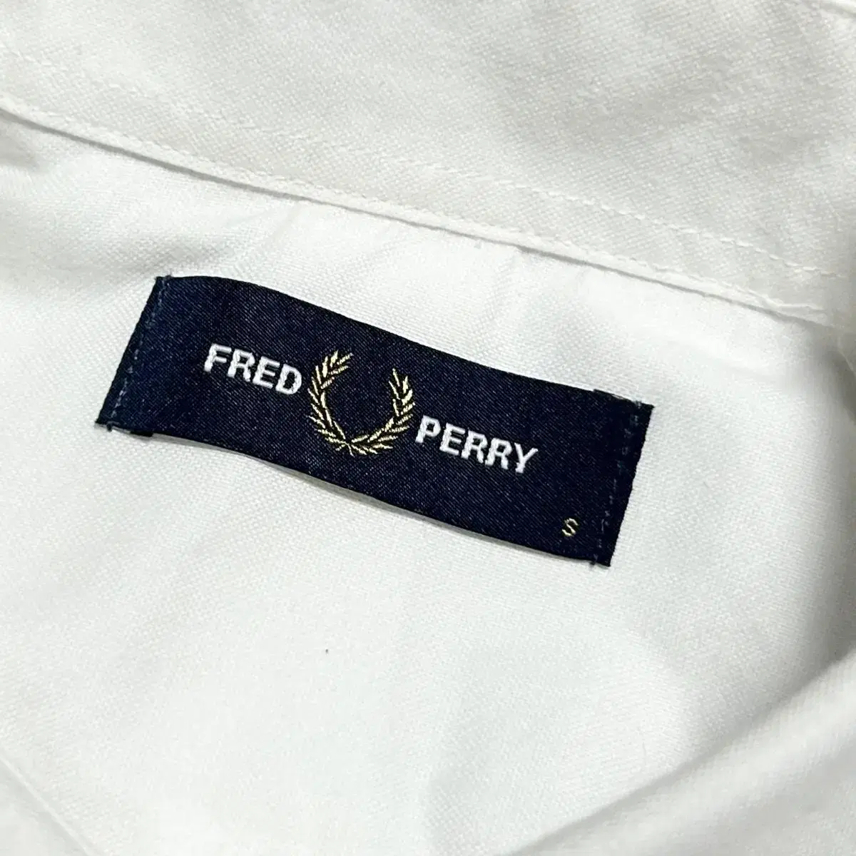 [ S ] Fredperry 프레드페리 화이트 셔츠