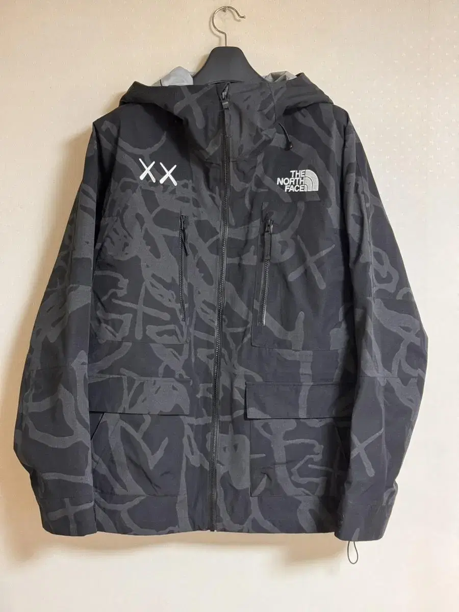 The North Face x Causes/Freeride Jacket Black Dragline Print / M