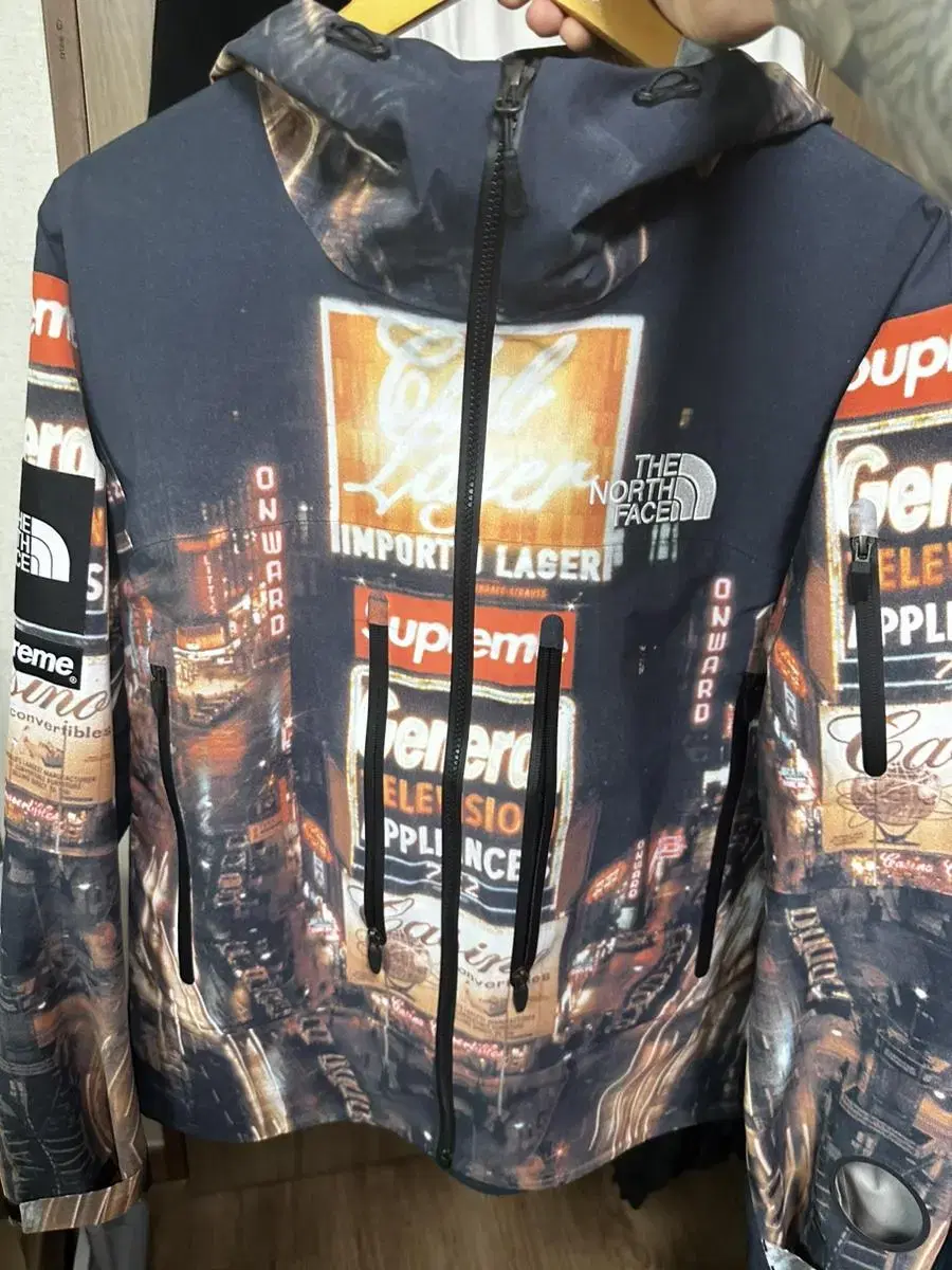 Supreme The North Face Times Square Windbreaker Size M