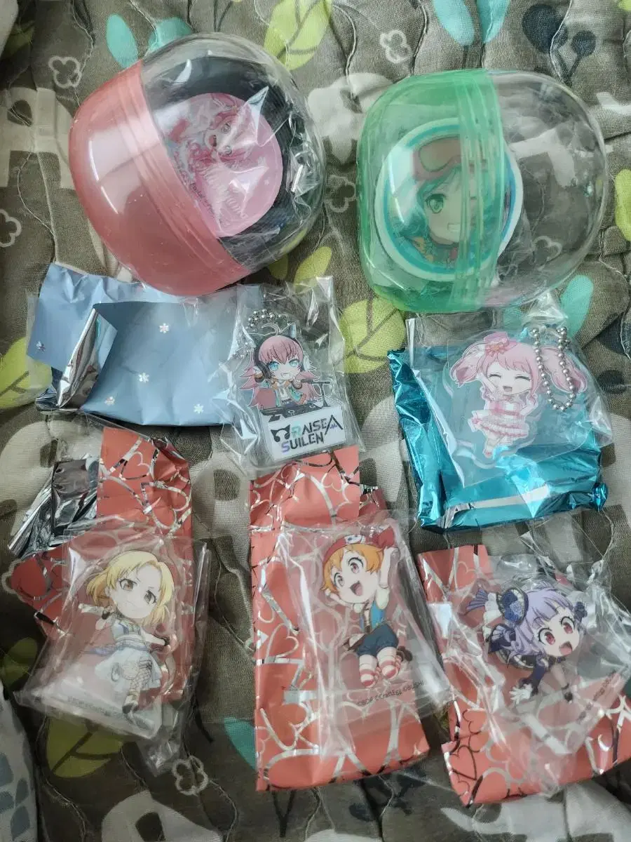 Bangdream acrylic keyring Gacha, mini acrylic stand gacha sells