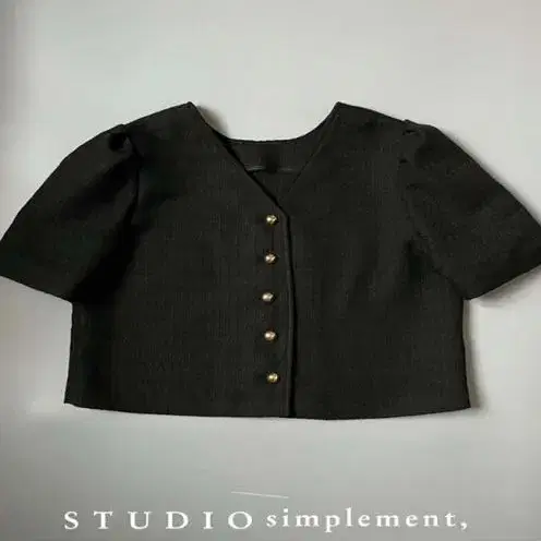 심플먼트 심플멍 203 Petite Blouse en Noir