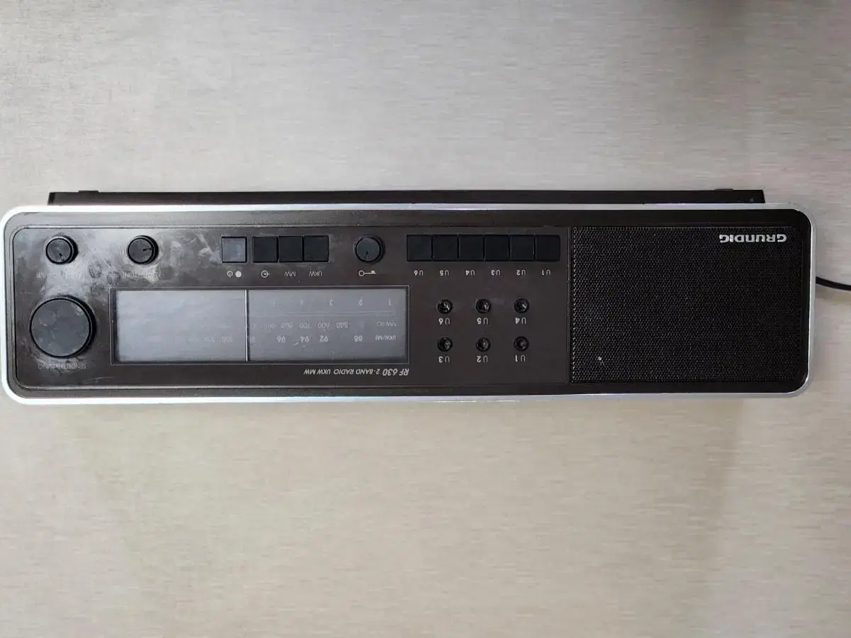 독일 그룬딕 GRUNDIG TR  탁상용 라디오 RF630