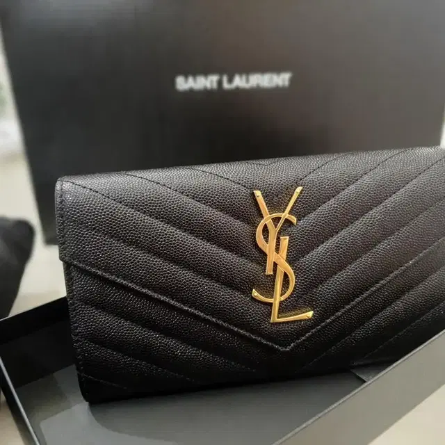 생로랑 캐비어 장지갑 saint laurent