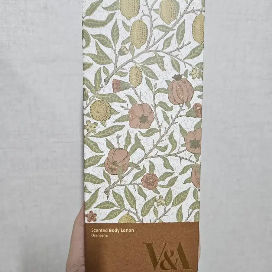 V&A 센티드 바디로션 오랑제리 450mL[리얼시트러스향]