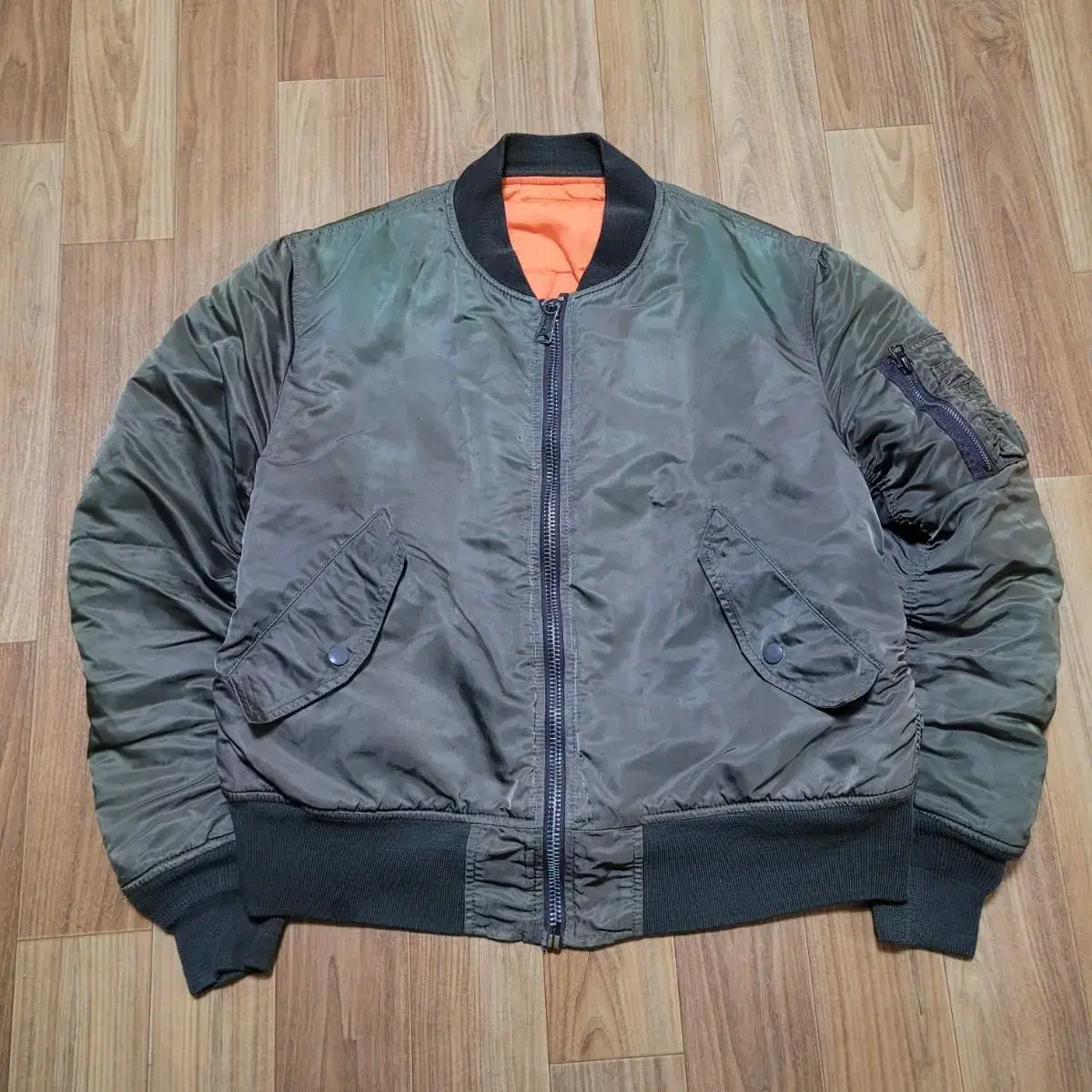 ALPHA INDUSTRIES 알파 초빈티지 MA-1 항공점퍼