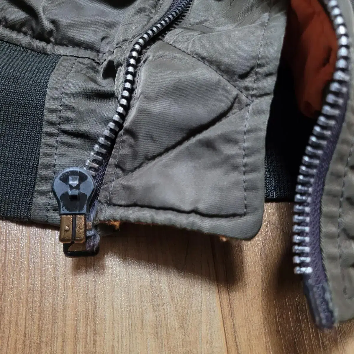 ALPHA INDUSTRIES 알파 초빈티지 MA-1 항공점퍼