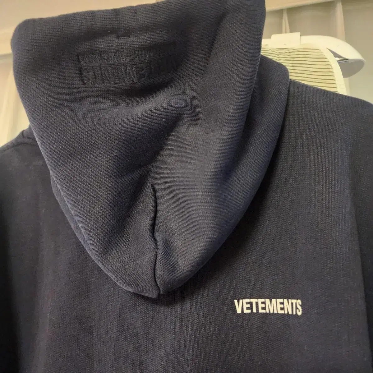 베트멍 VETEMENTS 후드티_네이비